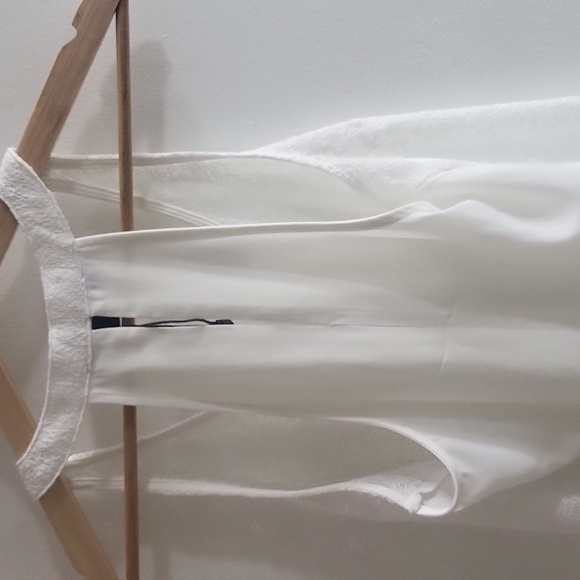 Sleeveless top crochet front 100% polyester - Picture 2 of 2